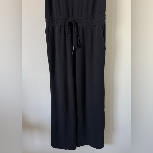 SMASH + TESS Elevate Happy Hour Jumpsuit Black Wide Leg Medium - Picture 2 of 10